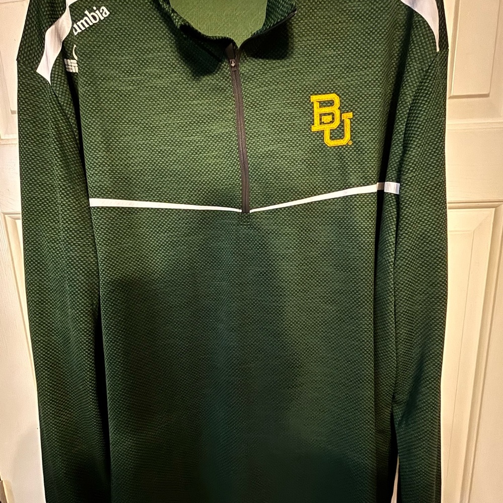 Columbia Forest Green Pullover with White Accent
